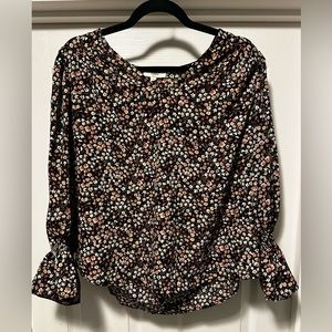 Long sleeve v neck collar floral print blouse size small